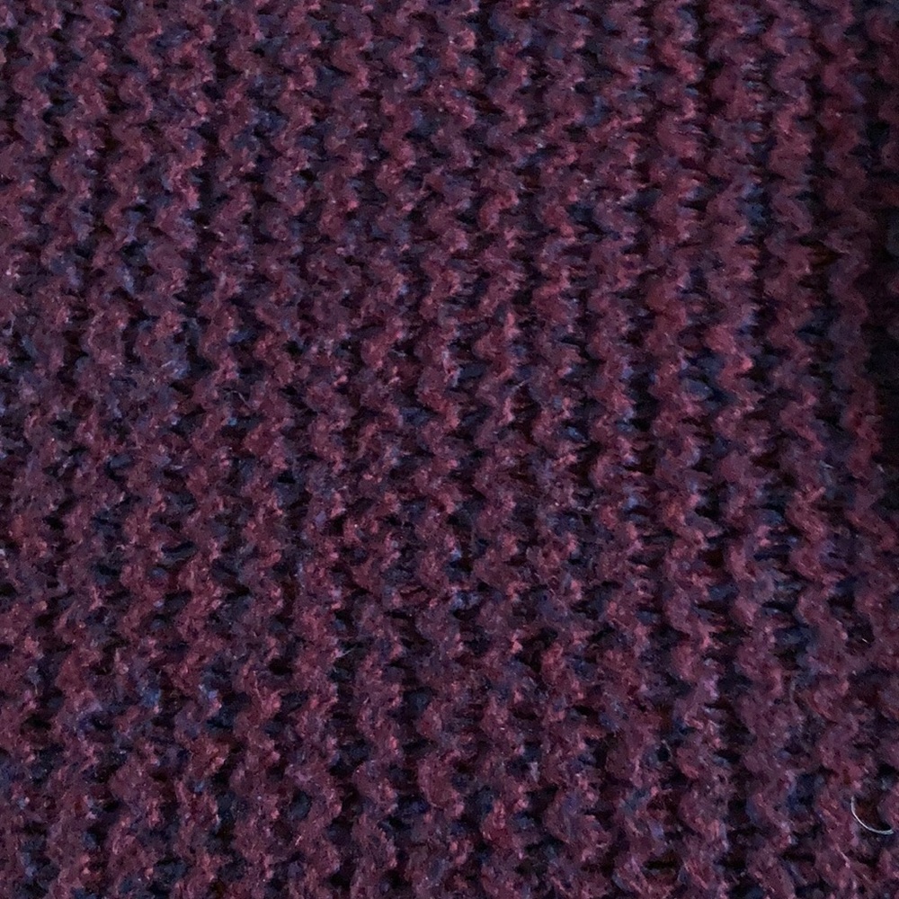 Forever 21 Sweater - Picture 3 of 5